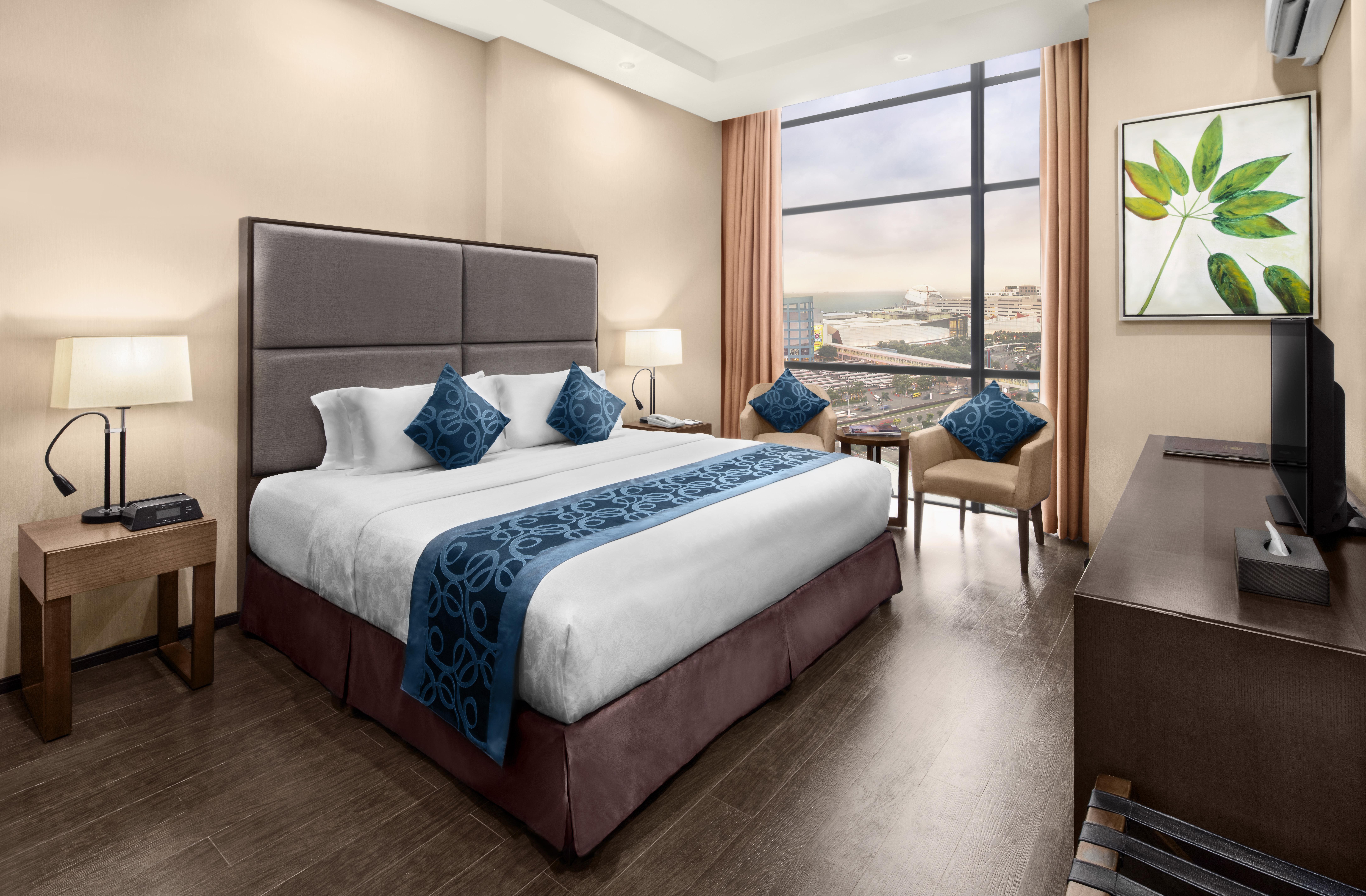 Golden Phoenix Hotel - Manila Pasay Exteriör bild