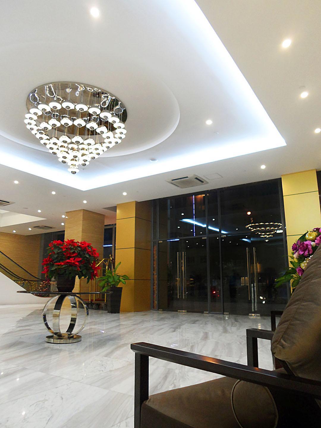 Golden Phoenix Hotel - Manila Pasay Exteriör bild