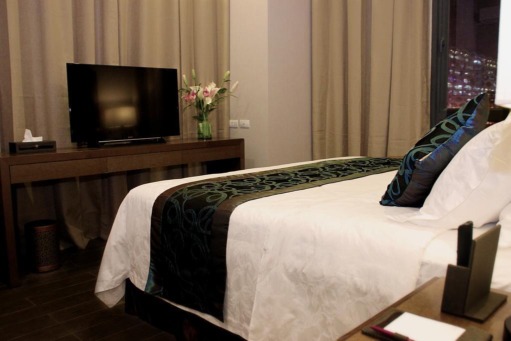 Golden Phoenix Hotel - Manila Pasay Rum bild