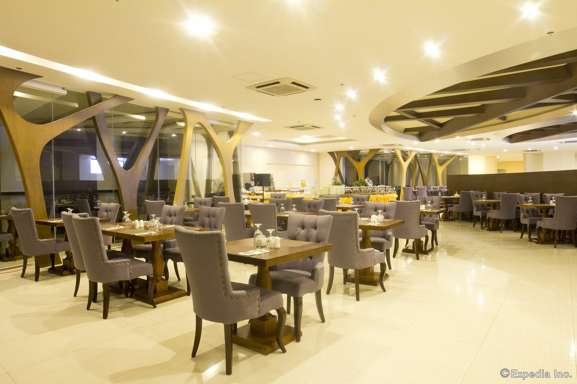 Golden Phoenix Hotel - Manila Pasay Exteriör bild